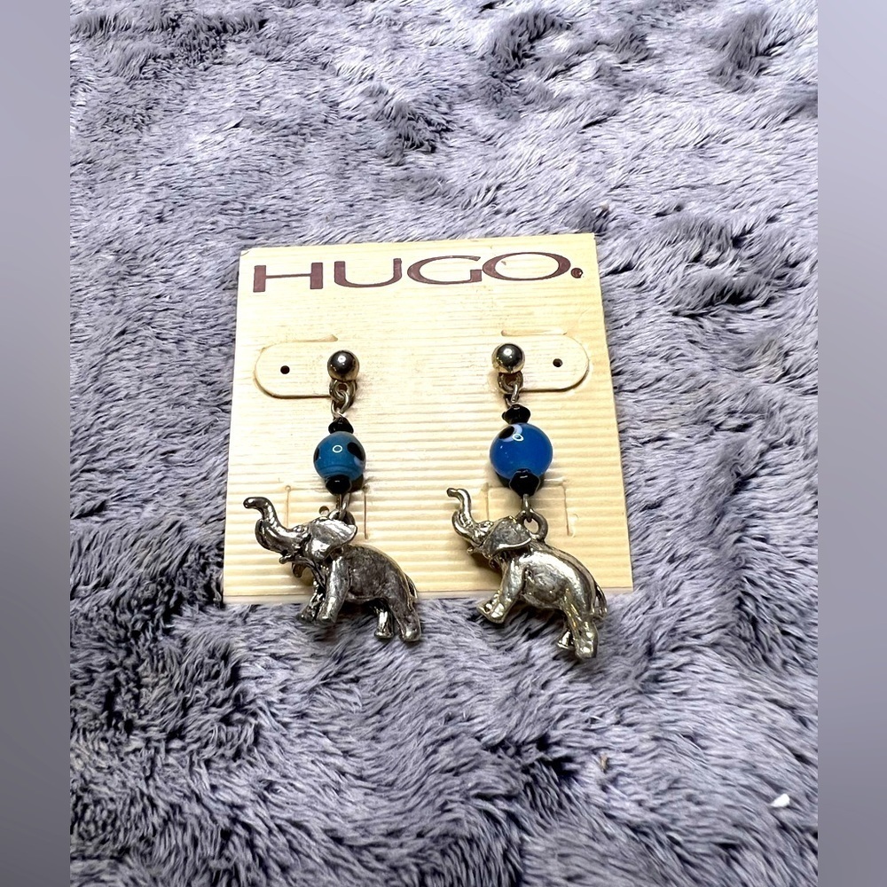 Silver Colored Elephant Dangle Earrings NWT
